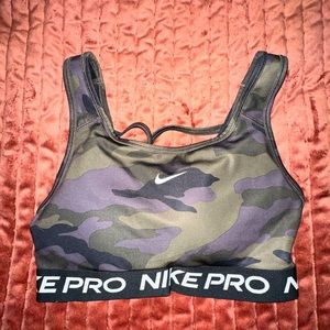 Nike Pro Camo Sports Bra